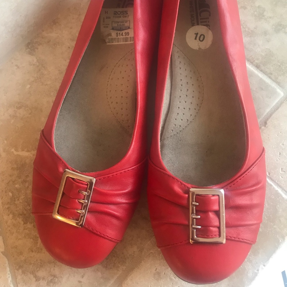 Orange Flat shoes